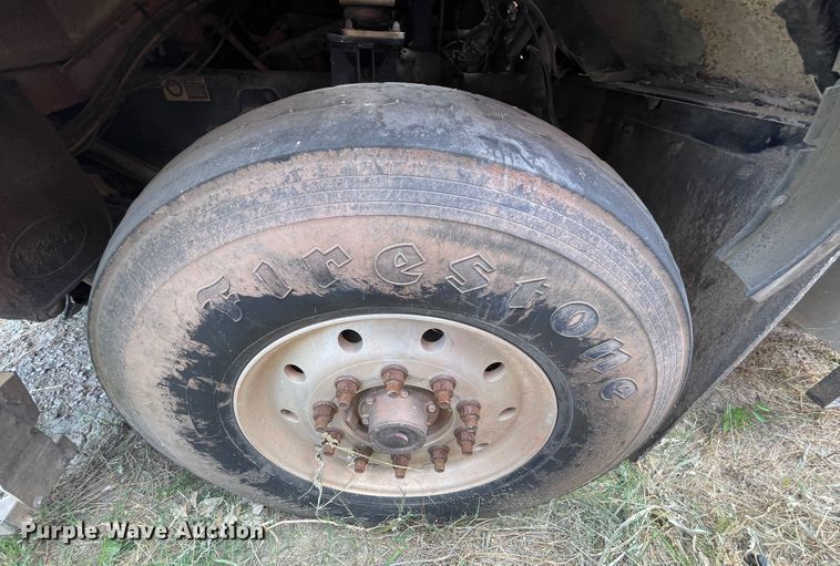 image for item DK7035 2013 Peterbilt 320  refuse truck