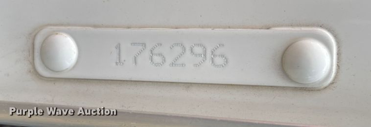 image for item DK7035 2013 Peterbilt 320  refuse truck