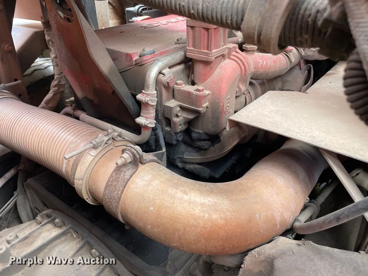 image for item DK7036 2009 Peterbilt 320  refuse truck