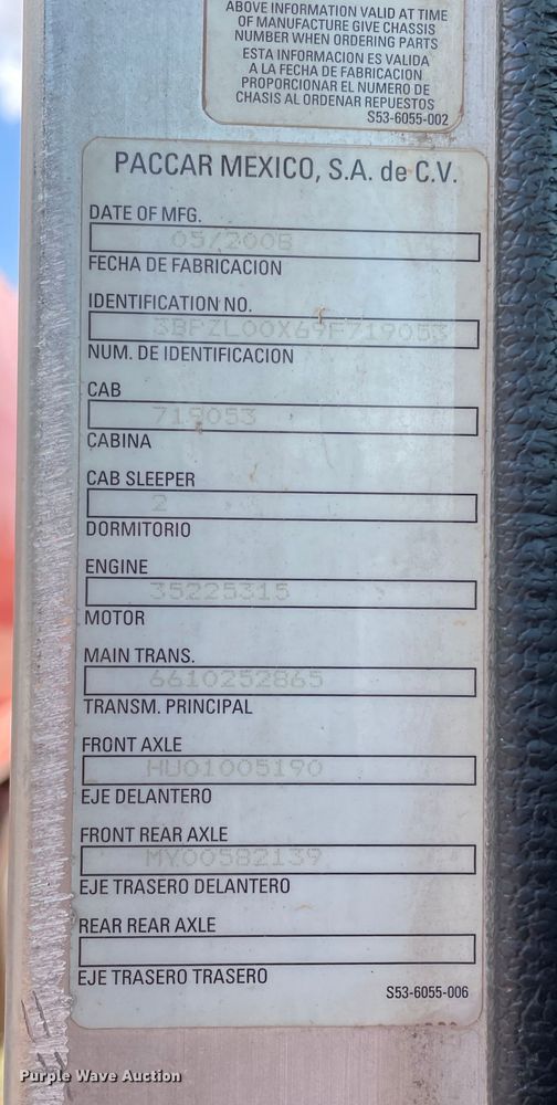 image for item DK7036 2009 Peterbilt 320  refuse truck