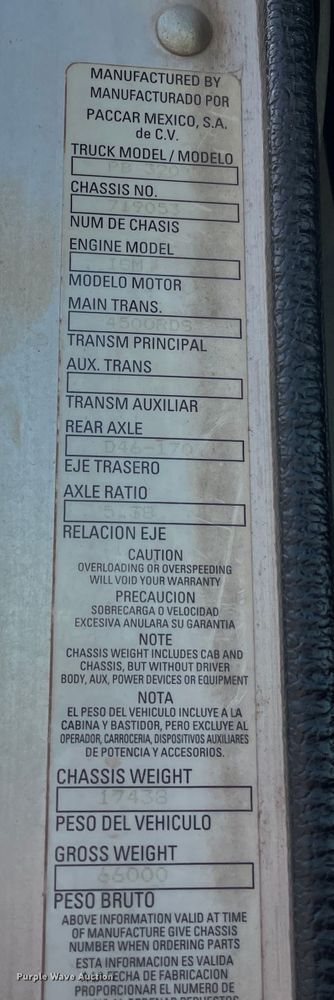 image for item DK7036 2009 Peterbilt 320  refuse truck