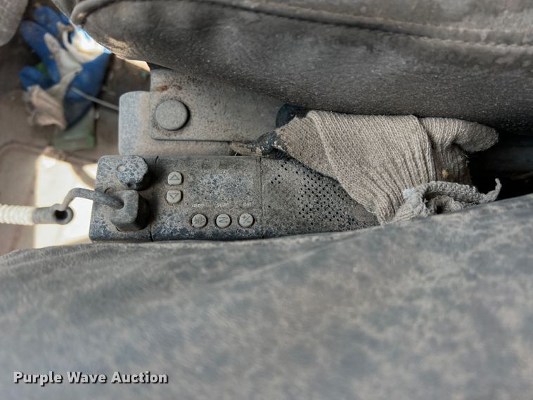 image for item DK7038 2006 International 7400  refuse truck