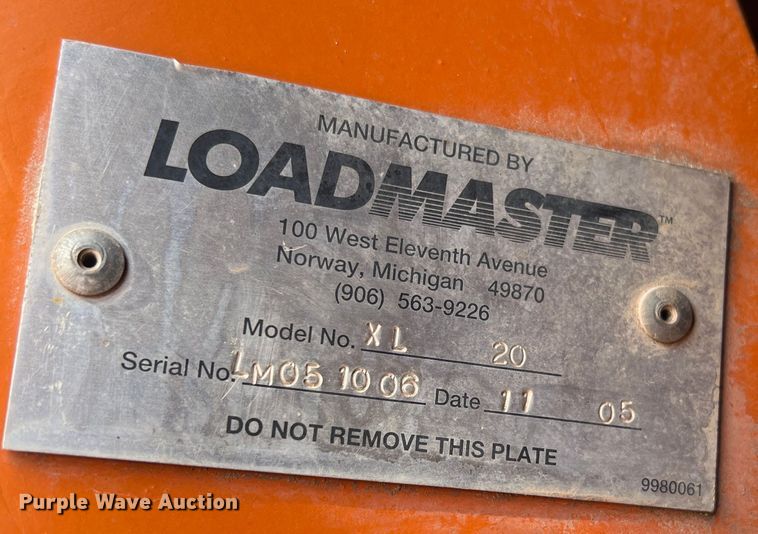 image for item DK7038 2006 International 7400  refuse truck