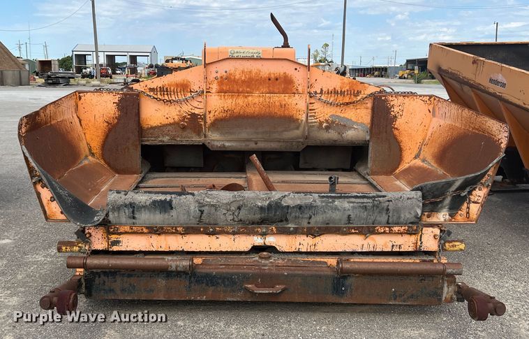 image for item DK7046 1998 LeeBoy L8000T  paver