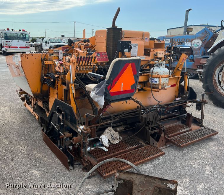 image for item DK7046 1998 LeeBoy L8000T  paver