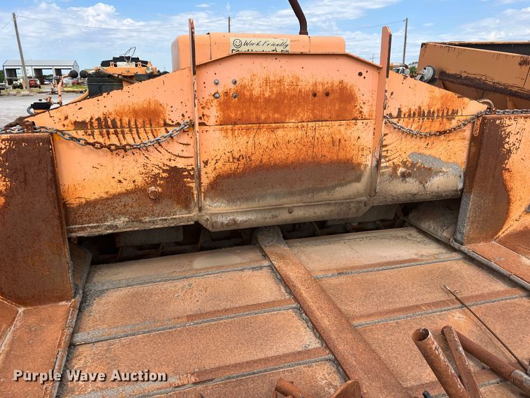 image for item DK7046 1998 LeeBoy L8000T  paver