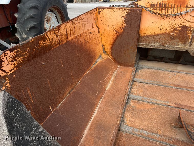 image for item DK7046 1998 LeeBoy L8000T  paver