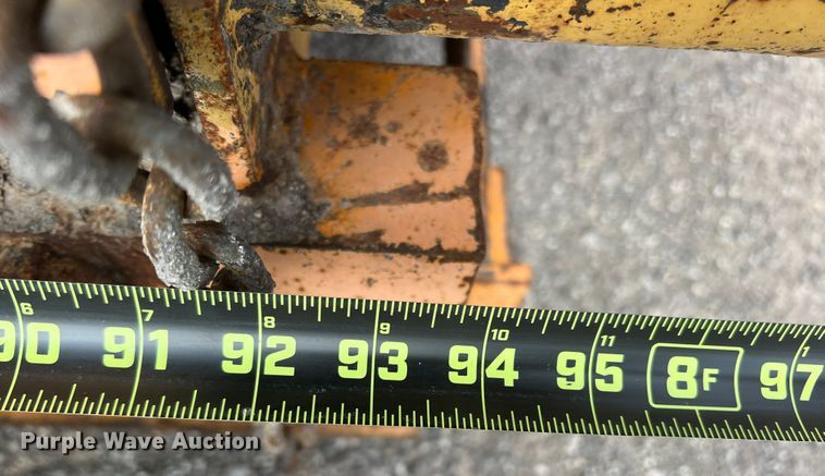 image for item DK7046 1998 LeeBoy L8000T  paver