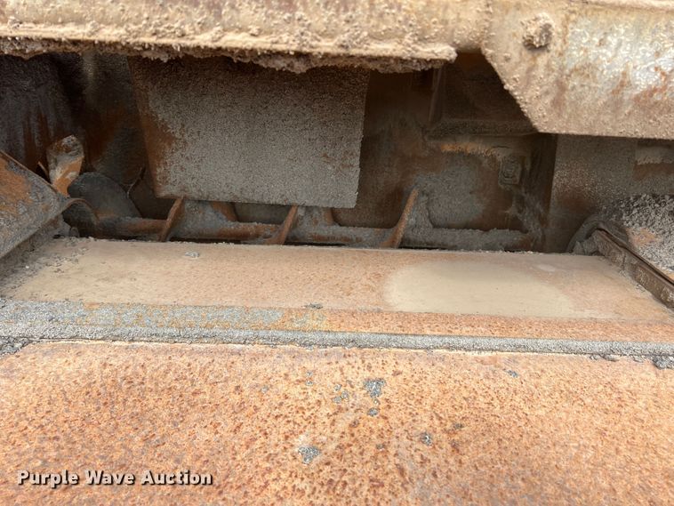 image for item DK7046 1998 LeeBoy L8000T  paver