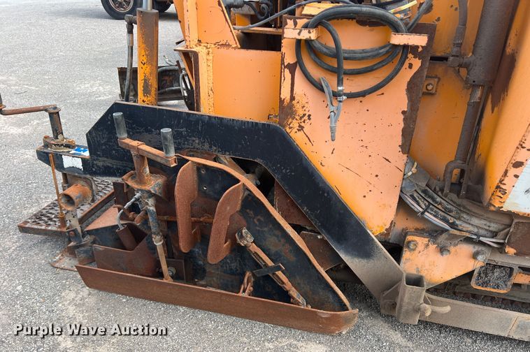 image for item DK7046 1998 LeeBoy L8000T  paver