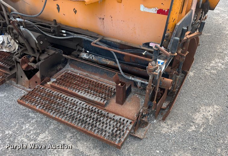 image for item DK7046 1998 LeeBoy L8000T  paver