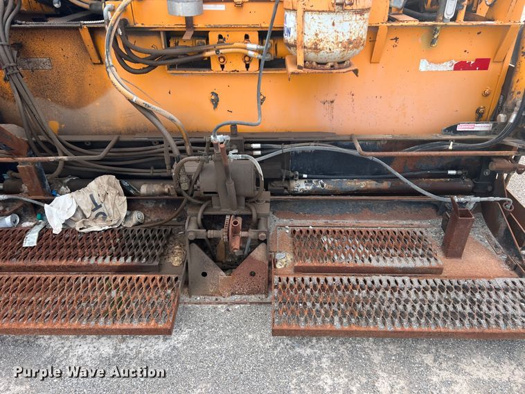 image for item DK7046 1998 LeeBoy L8000T  paver