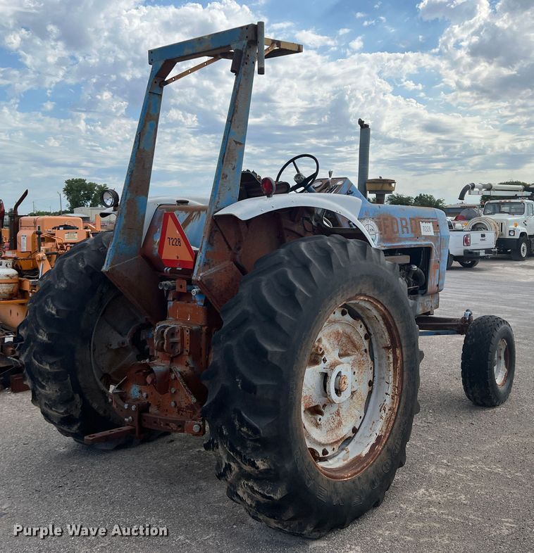image for item DK7047 Ford 8600  tractor