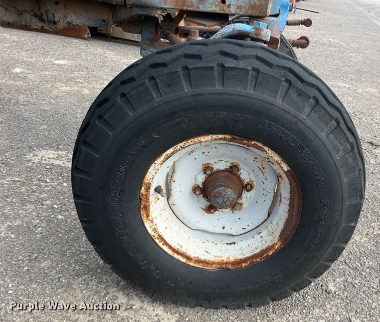 image for item DK7047 Ford 8600  tractor