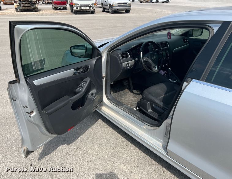 image for item DK7051 2011 Volkswagen Jetta