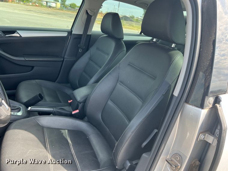 image for item DK7051 2011 Volkswagen Jetta