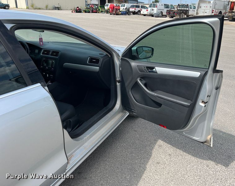 image for item DK7051 2011 Volkswagen Jetta