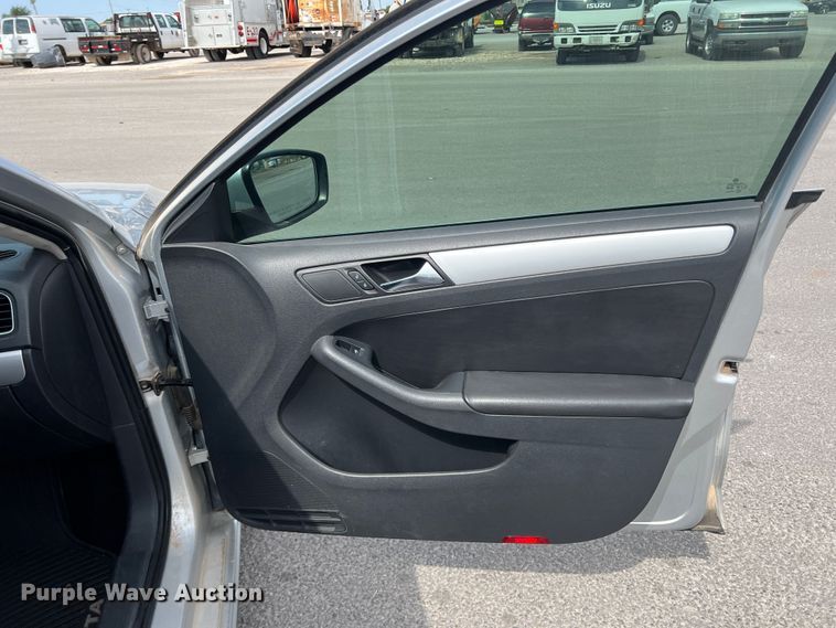 image for item DK7051 2011 Volkswagen Jetta