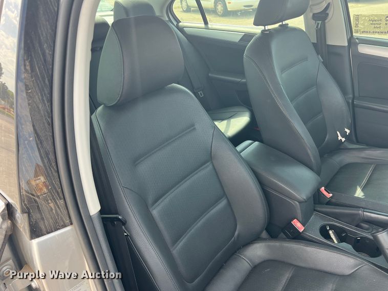 image for item DK7051 2011 Volkswagen Jetta