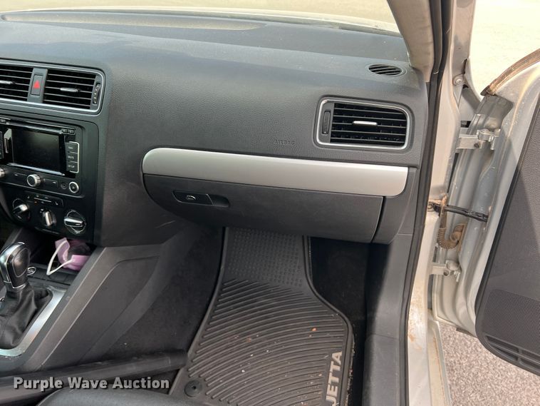 image for item DK7051 2011 Volkswagen Jetta