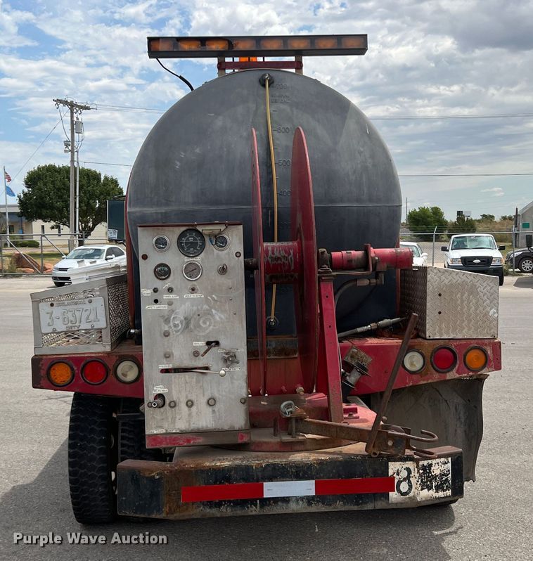 image for item DK7052 2004 Isuzu NQR  sewer jetter truck