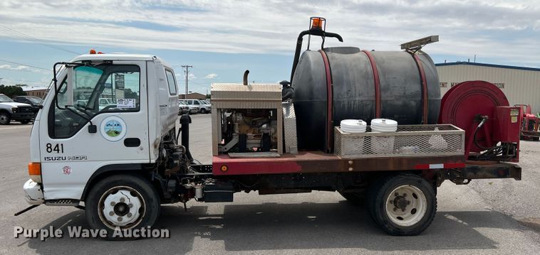 image for item DK7052 2004 Isuzu NQR  sewer jetter truck