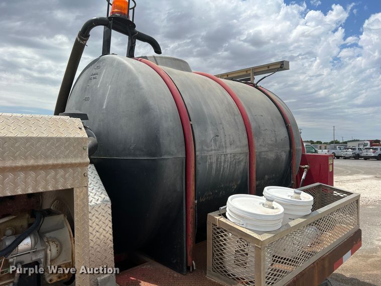 image for item DK7052 2004 Isuzu NQR  sewer jetter truck