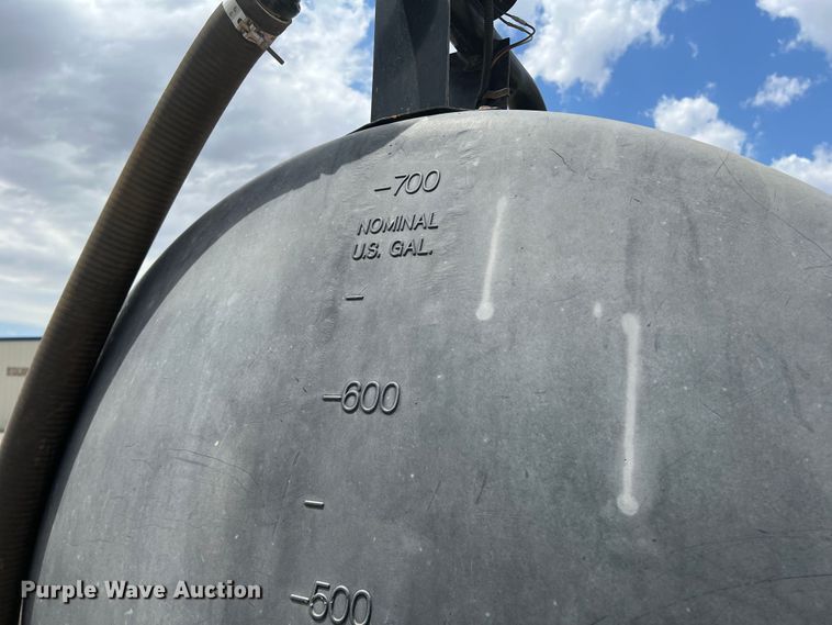 image for item DK7052 2004 Isuzu NQR  sewer jetter truck