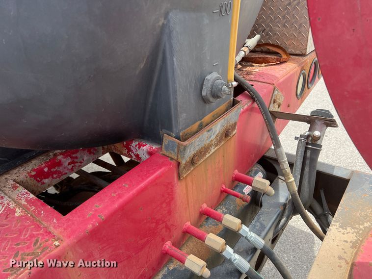 image for item DK7052 2004 Isuzu NQR  sewer jetter truck