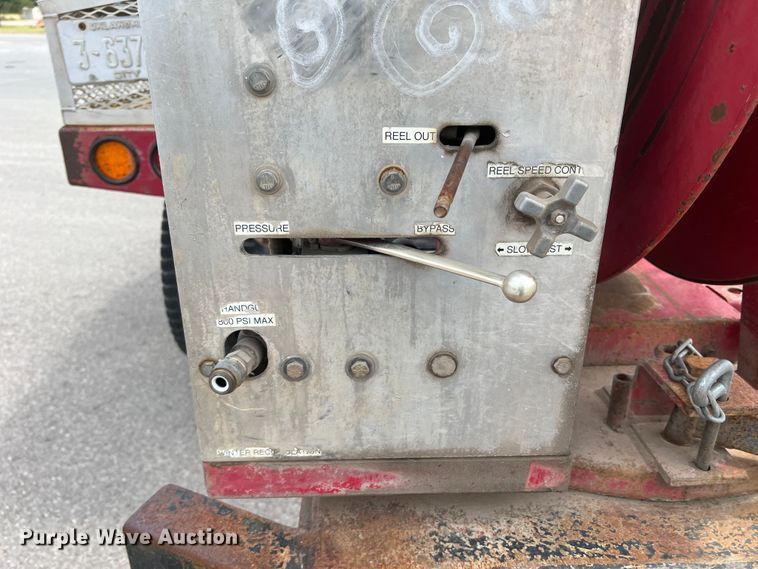 image for item DK7052 2004 Isuzu NQR  sewer jetter truck