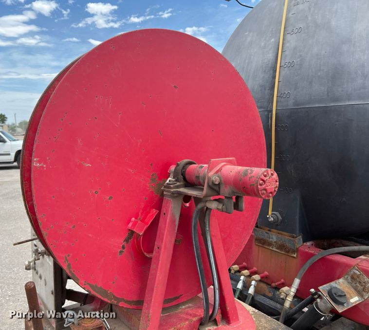 image for item DK7052 2004 Isuzu NQR  sewer jetter truck