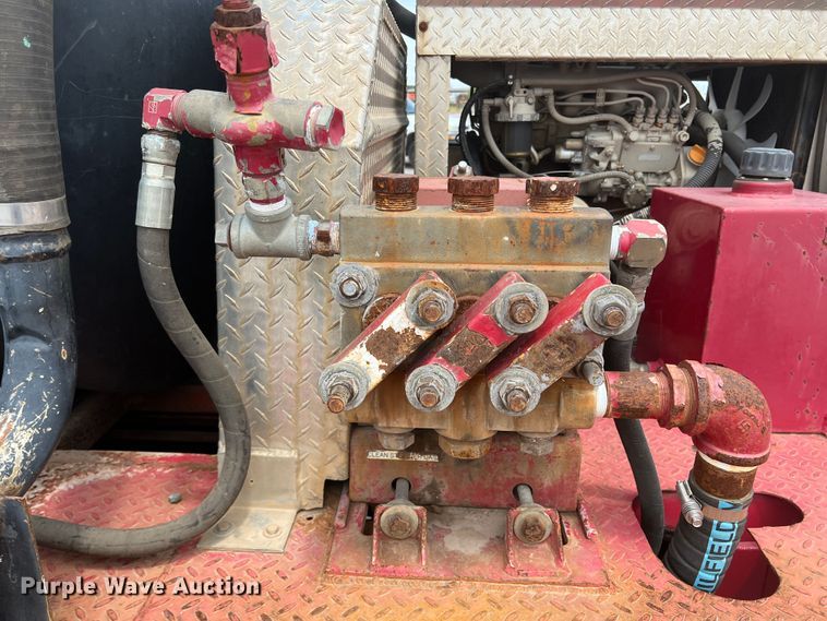 image for item DK7052 2004 Isuzu NQR  sewer jetter truck