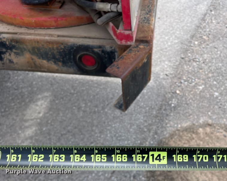 image for item DK7052 2004 Isuzu NQR  sewer jetter truck