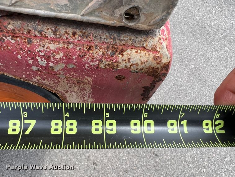 image for item DK7052 2004 Isuzu NQR  sewer jetter truck