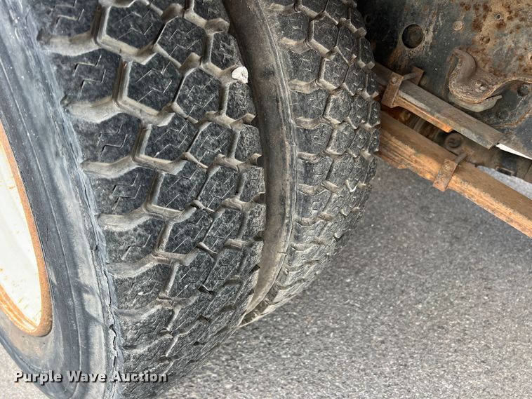 image for item DK7052 2004 Isuzu NQR  sewer jetter truck