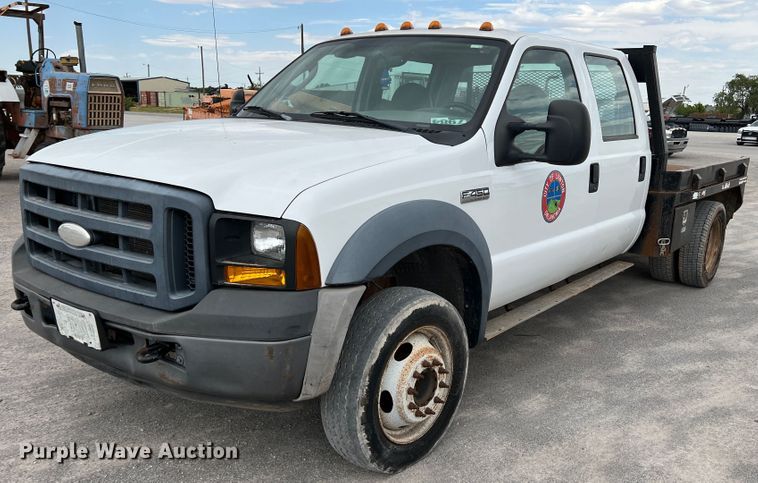 image for item DK7053 2007 Ford F450 Super Duty XL  Crew Cab flatbed truck