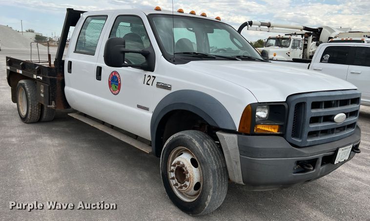 image for item DK7053 2007 Ford F450 Super Duty XL  Crew Cab flatbed truck