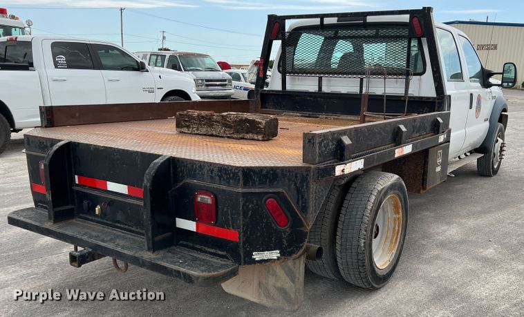 image for item DK7053 2007 Ford F450 Super Duty XL  Crew Cab flatbed truck