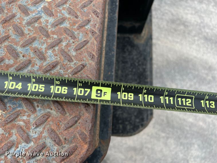 image for item DK7053 2007 Ford F450 Super Duty XL  Crew Cab flatbed truck