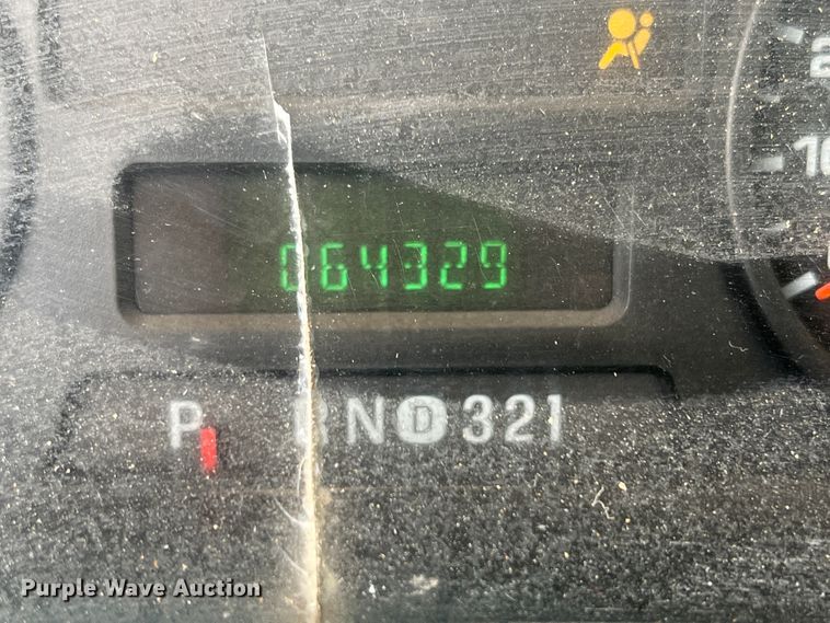 image for item DK7053 2007 Ford F450 Super Duty XL  Crew Cab flatbed truck