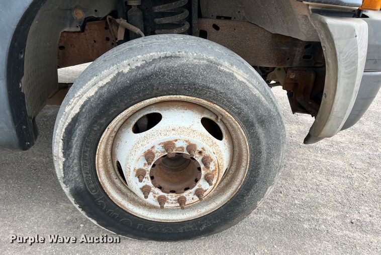 image for item DK7053 2007 Ford F450 Super Duty XL  Crew Cab flatbed truck