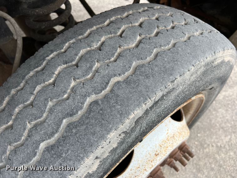 image for item DK7053 2007 Ford F450 Super Duty XL  Crew Cab flatbed truck