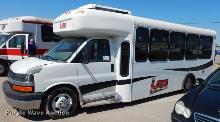 image for item DL0388 2010 Chevrolet Express G4500  shuttle bus