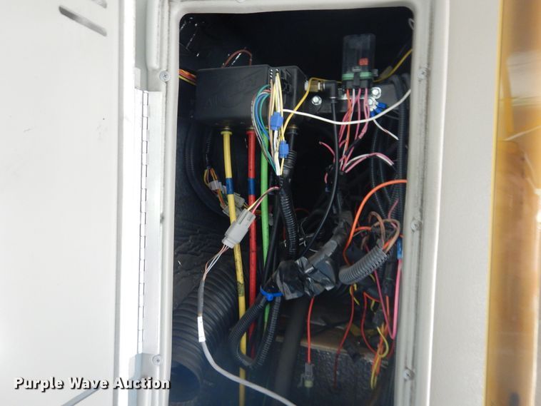 image for item DL0388 2010 Chevrolet Express G4500  shuttle bus