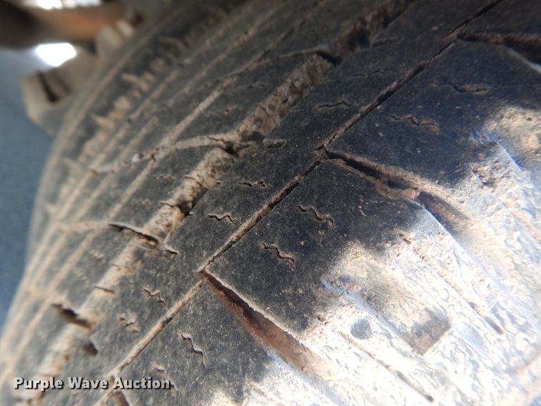 image for item DL0388 2010 Chevrolet Express G4500  shuttle bus