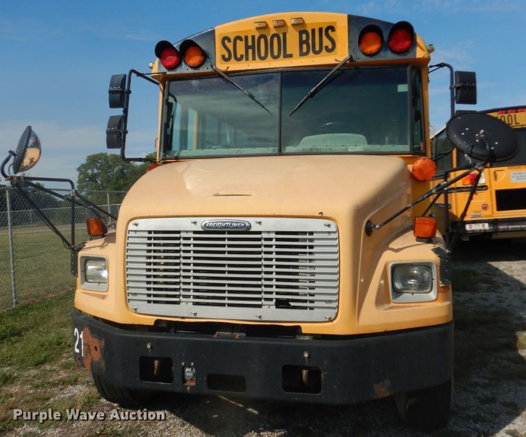 image for item DM3142 2006 Freightliner Thomas  school bus