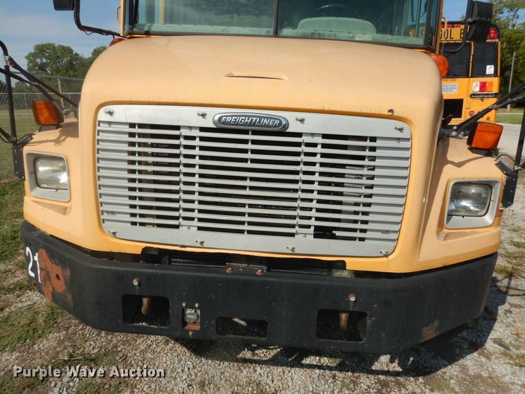 image for item DM3142 2006 Freightliner Thomas  school bus