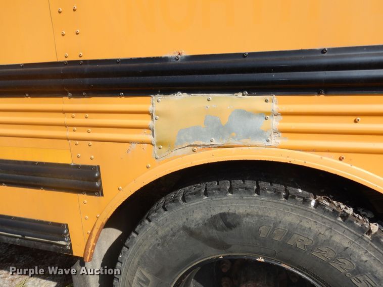 image for item DM3142 2006 Freightliner Thomas  school bus