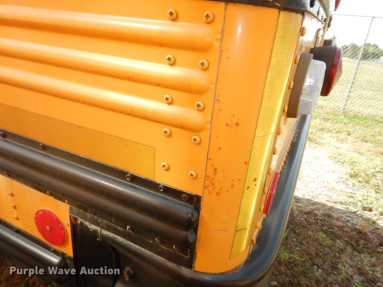 image for item DM3142 2006 Freightliner Thomas  school bus