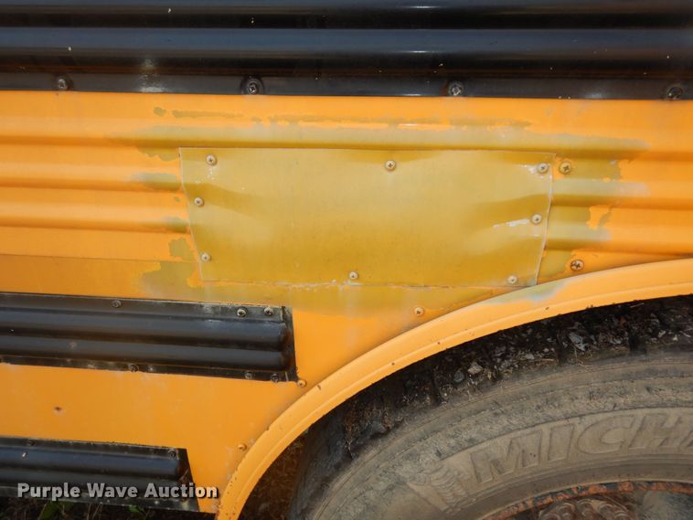image for item DM3142 2006 Freightliner Thomas  school bus